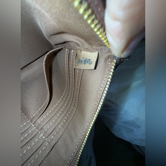 4FER Coach Brown Signature Tote and Pouch Set - Picture 17 of 17